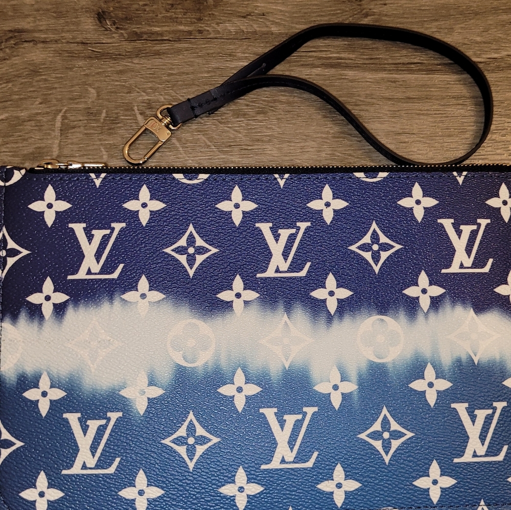 Louis Vuitton Escale Collection Neverfull Pouch